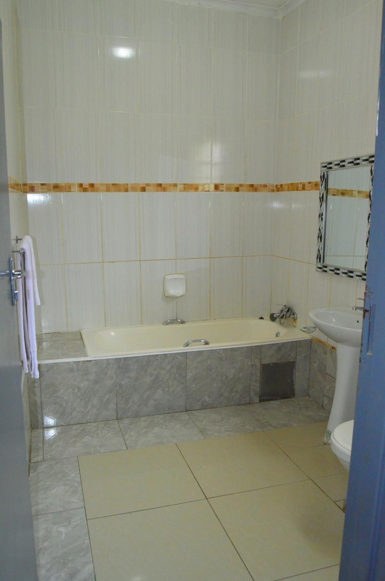 Chobe Kulotu Guest House Kasane Buitenkant foto