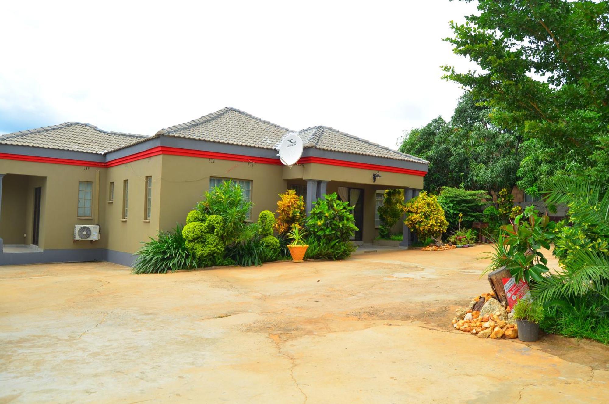 Chobe Kulotu Guest House Kasane Buitenkant foto