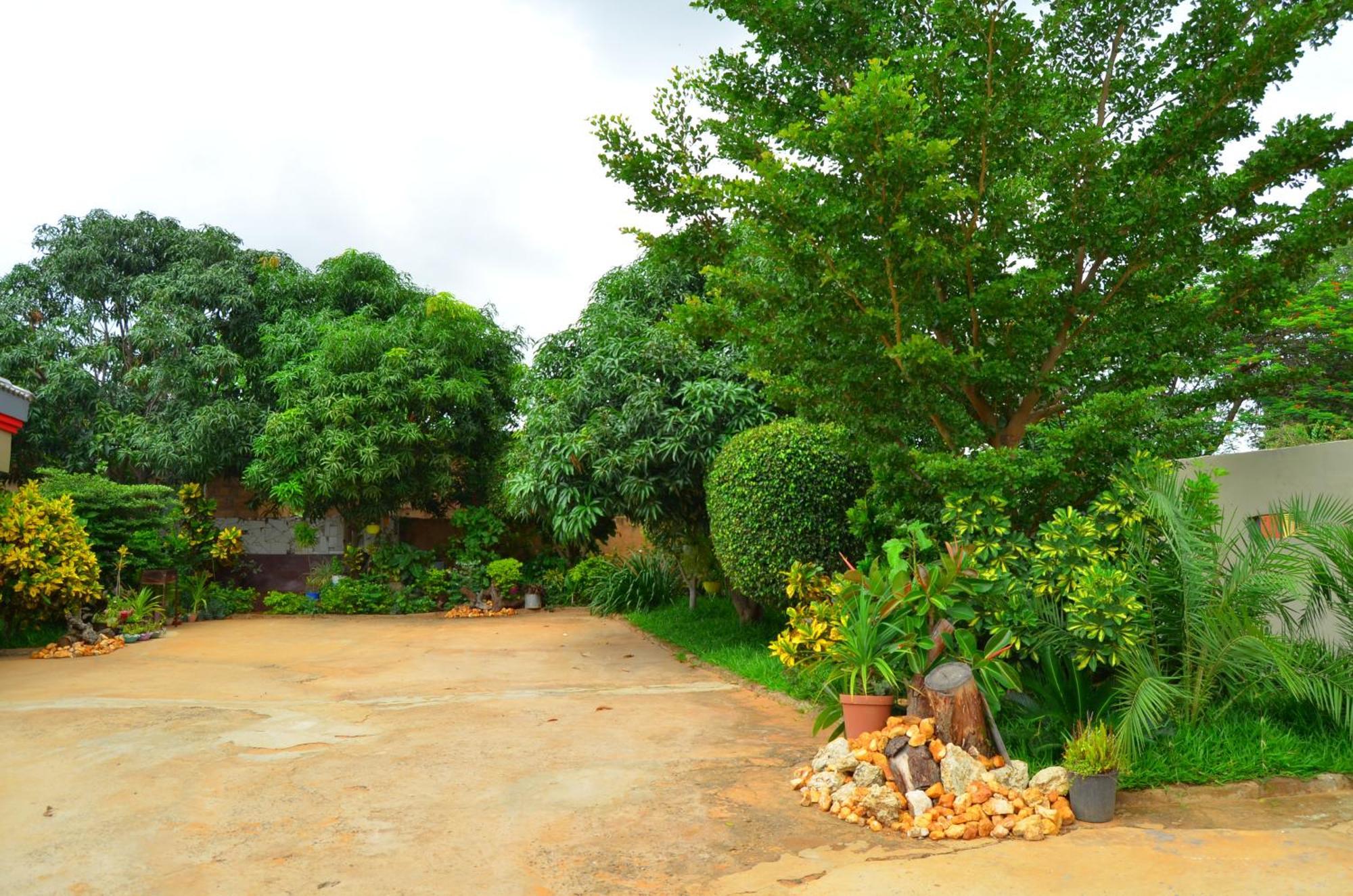Chobe Kulotu Guest House Kasane Buitenkant foto