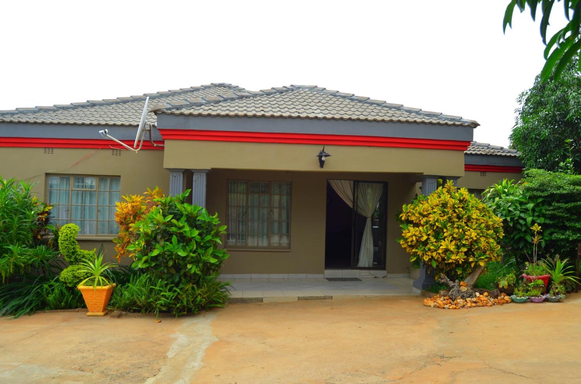 Chobe Kulotu Guest House Kasane Buitenkant foto